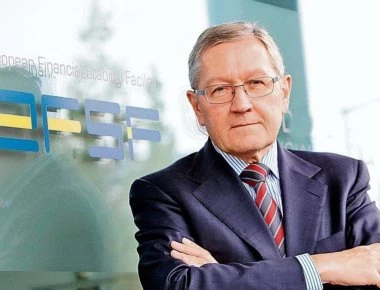 Ρέγκλινγκ: «Επρεπε να ληφθούν πιο γρήγορα οι αποφάσεις για το ελληνικό χρέος»